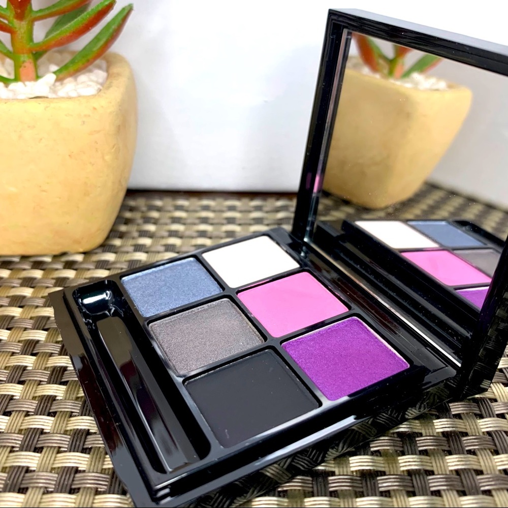 Mac Cosmetics X Antonio Lopez Eye Shadow Palette